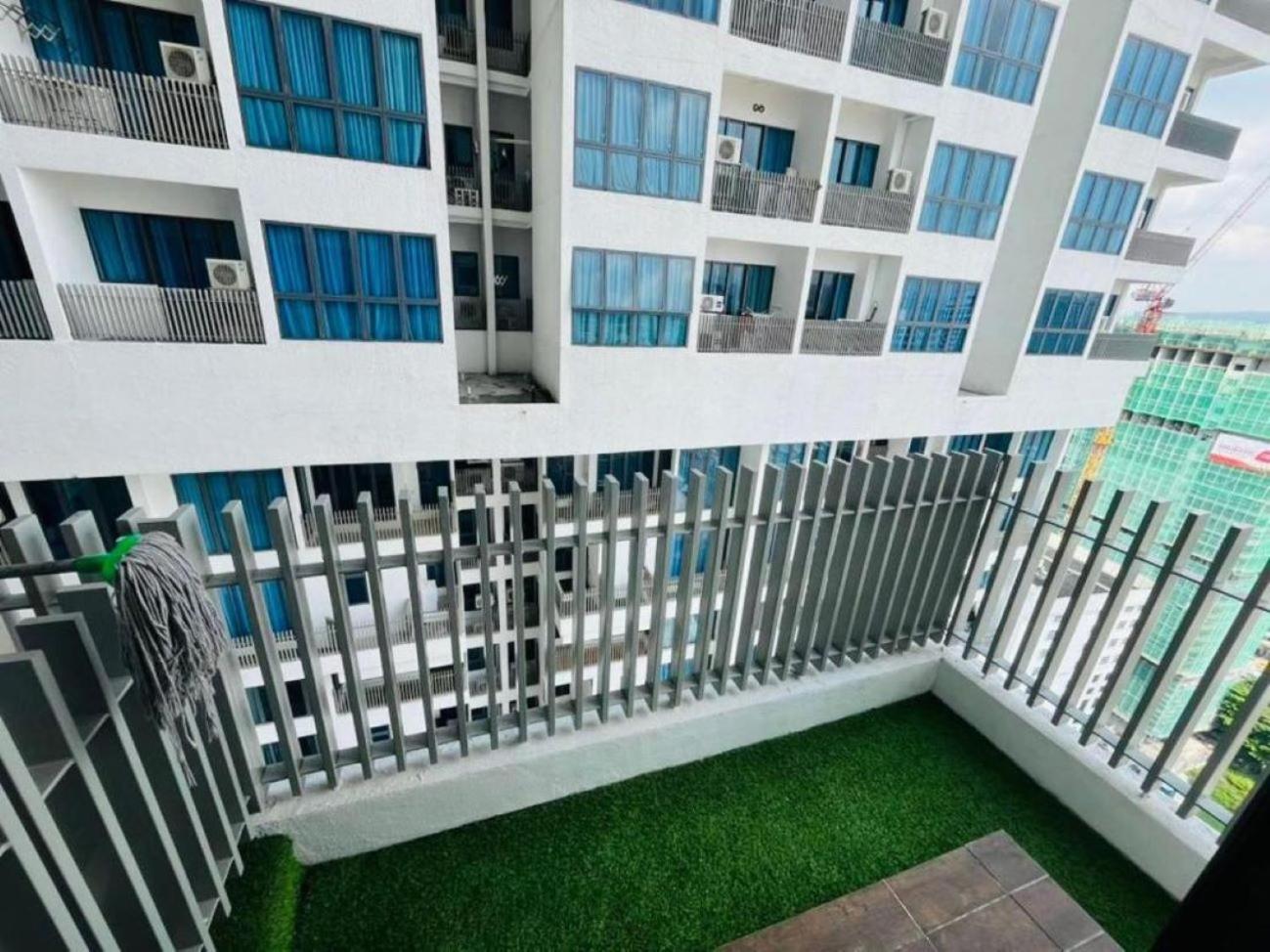 Apartamento The Luxe Colony Klcc Kuala Lumpur Exterior foto